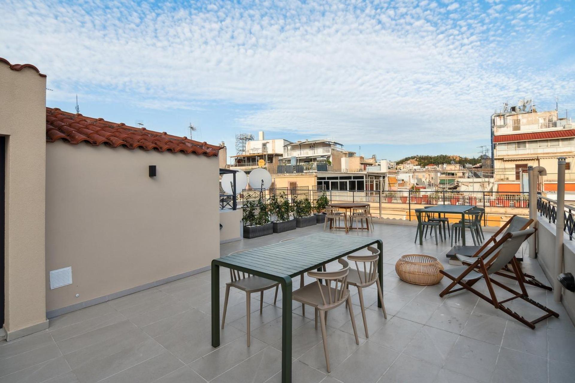 Limehome Athens Solonos City Center ภายนอก รูปภาพ