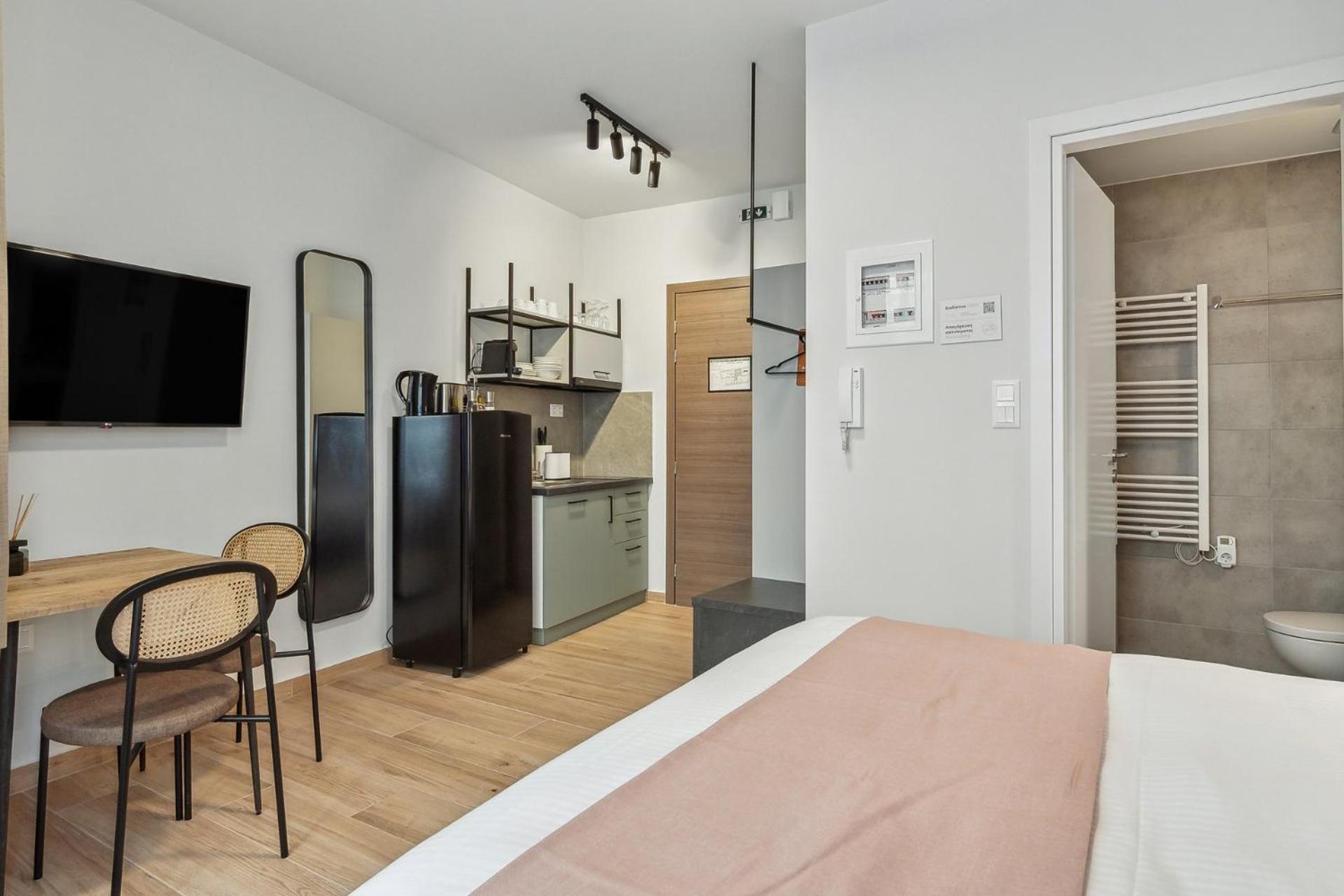 Limehome Athens Solonos City Center ภายนอก รูปภาพ