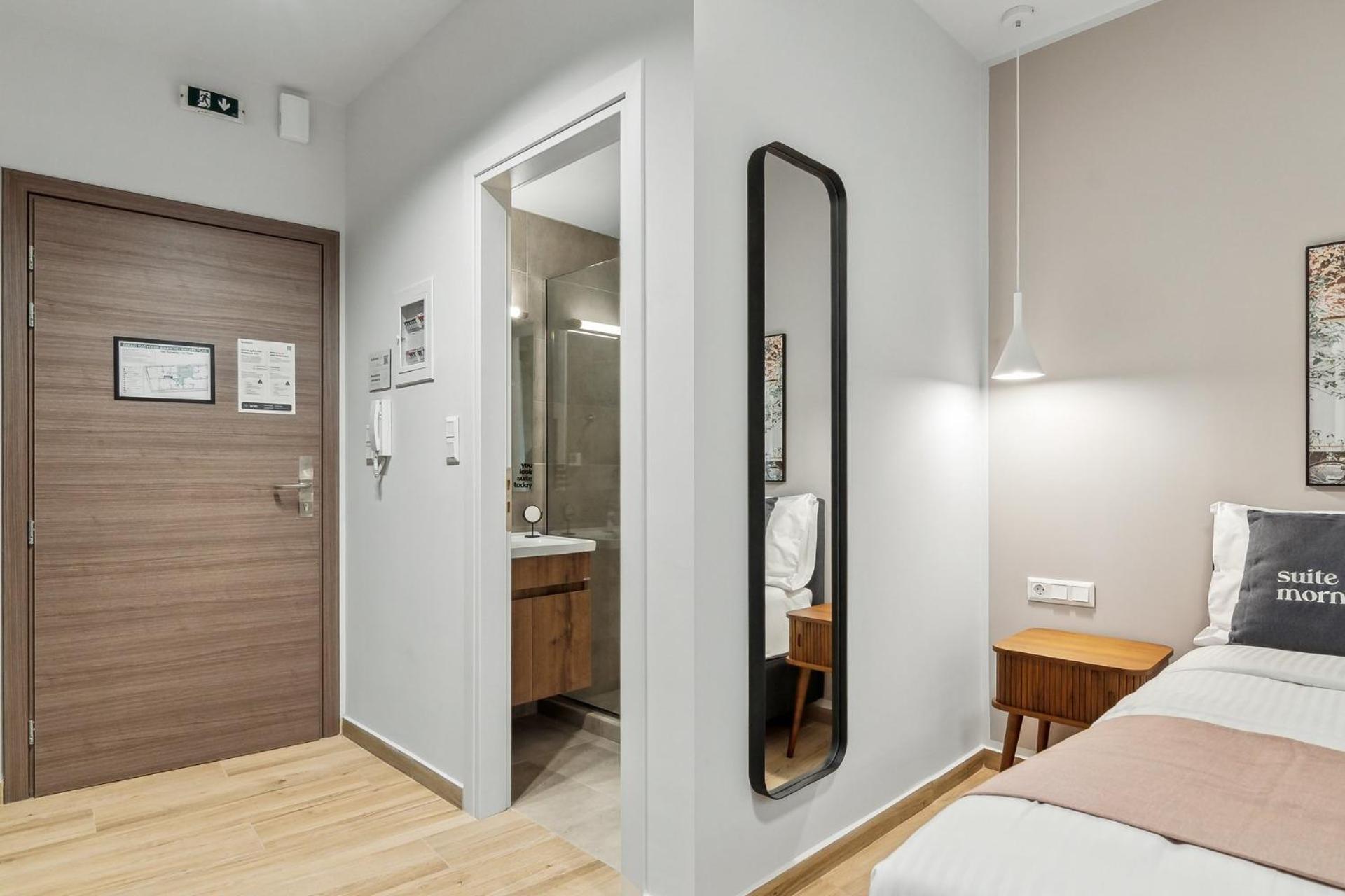 Limehome Athens Solonos City Center ภายนอก รูปภาพ