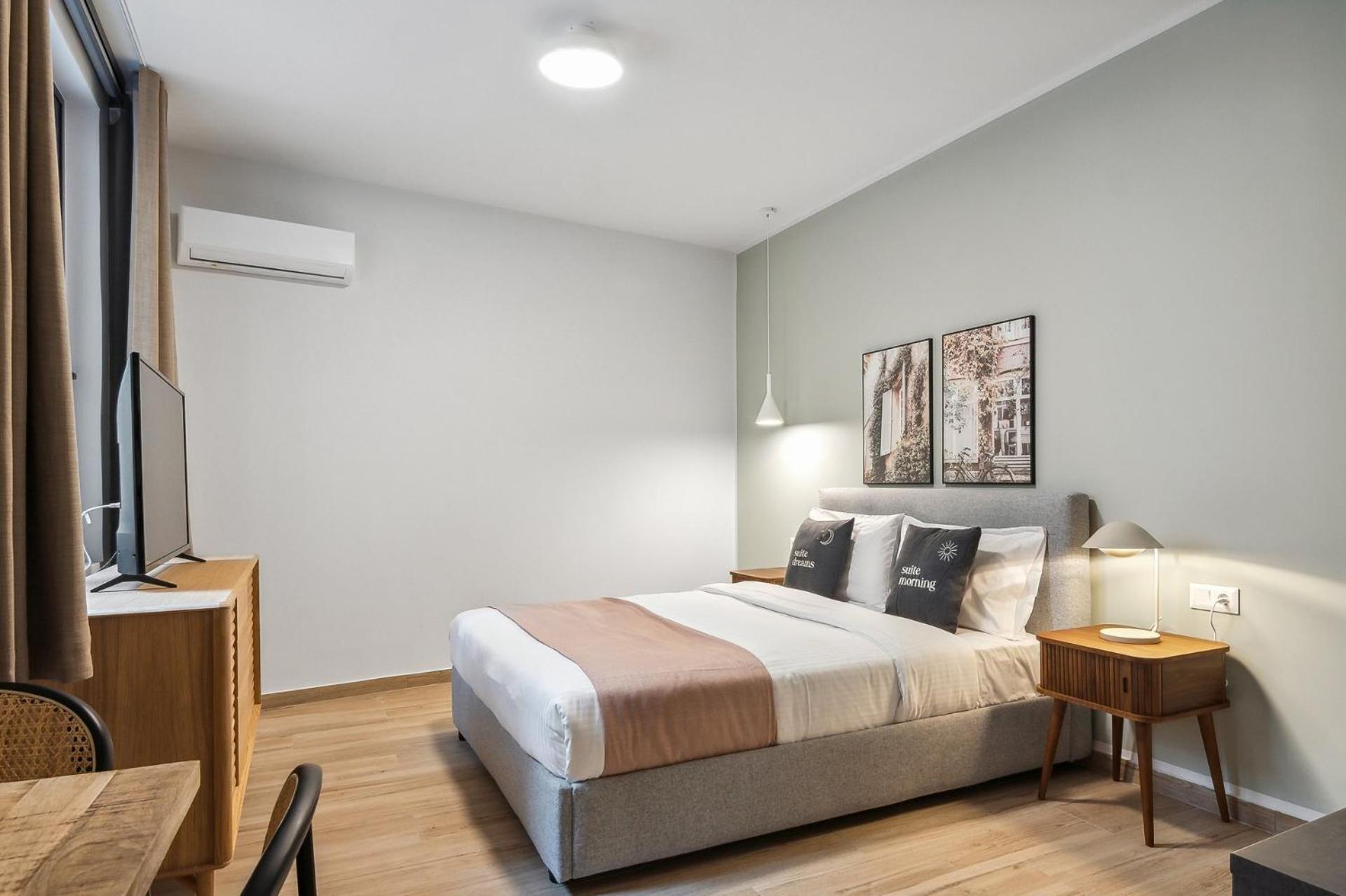 Limehome Athens Solonos City Center ภายนอก รูปภาพ