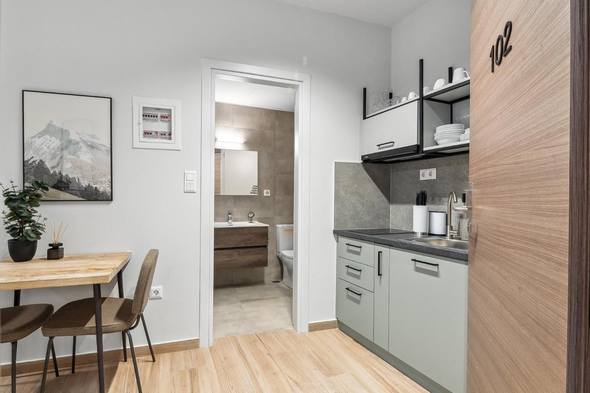 Limehome Athens Solonos City Center ภายนอก รูปภาพ