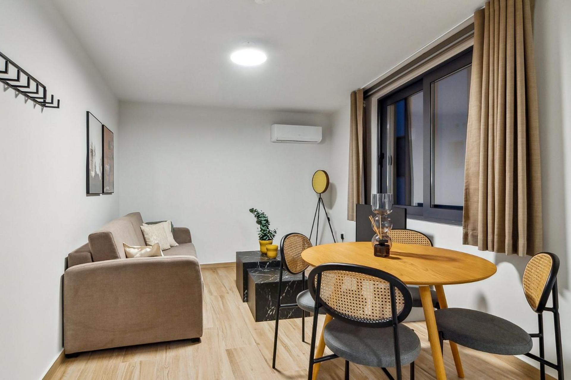 Limehome Athens Solonos City Center ภายนอก รูปภาพ